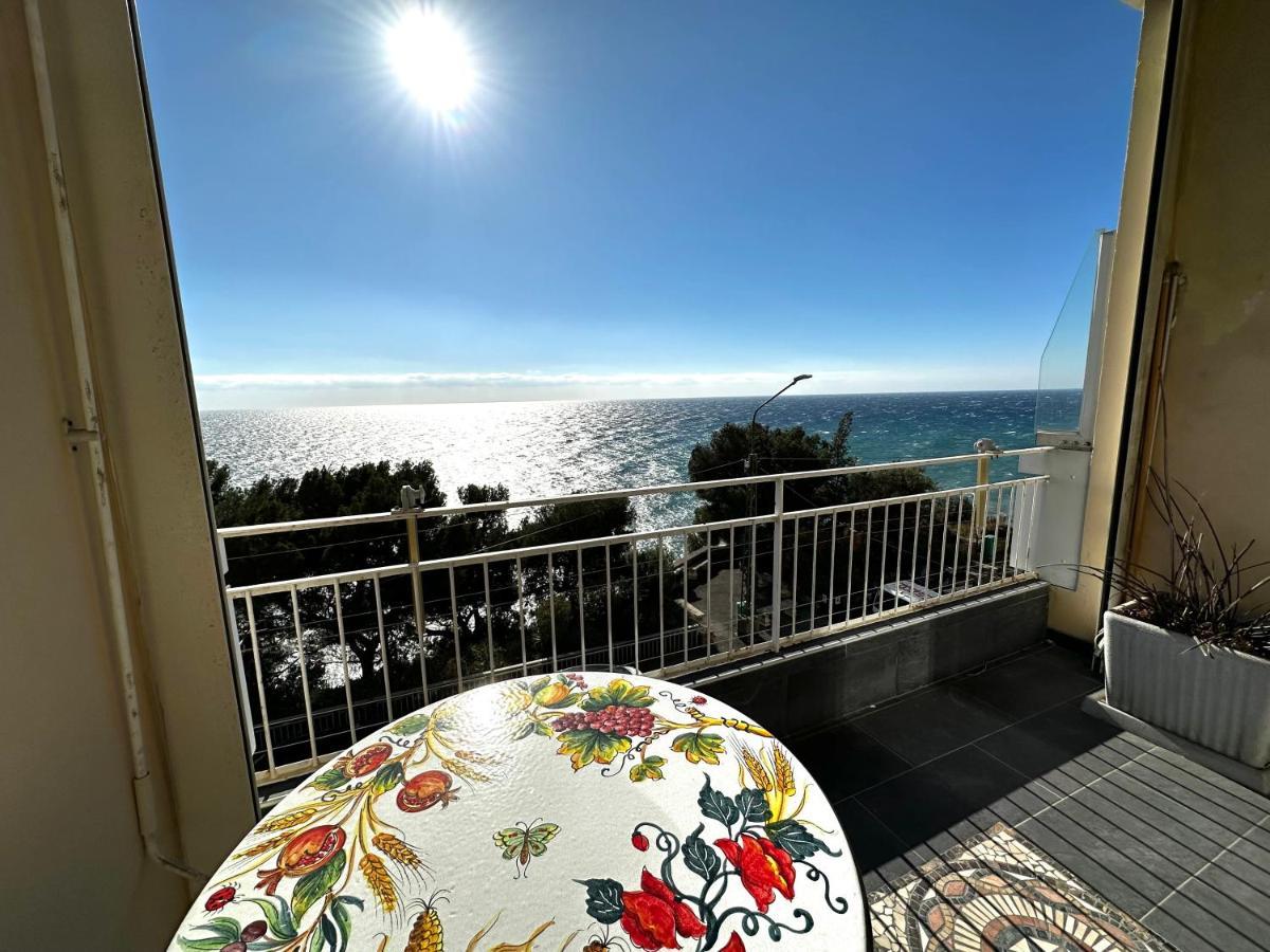 Suite Fronte Mare - Sanremo Esterno foto